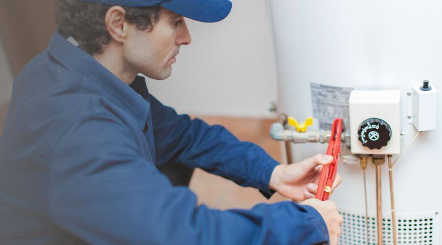 Professional water heater repair in Clinton, OK
